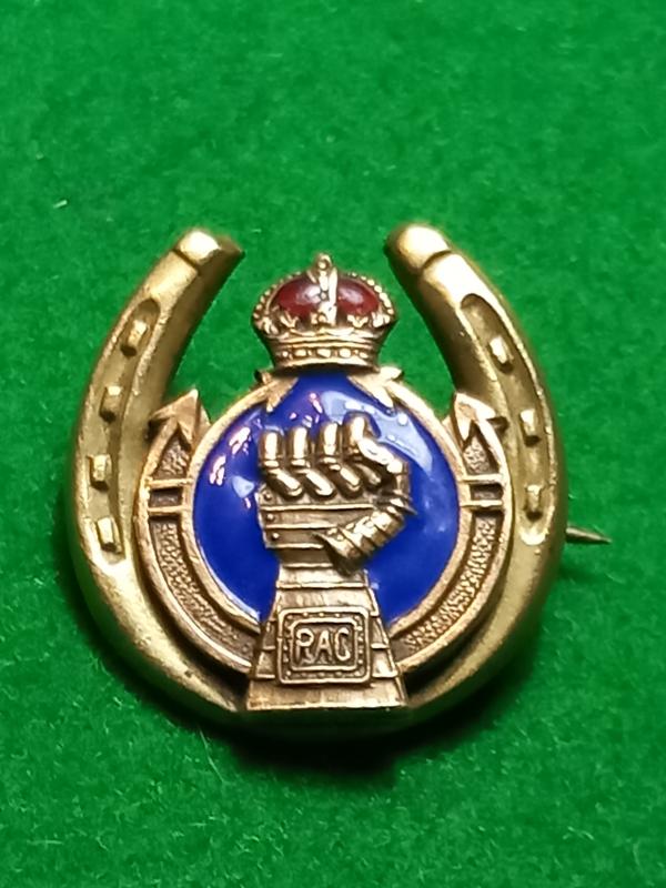 ROYAL ARMOURED CORPS OLD COMRADES BADGE.