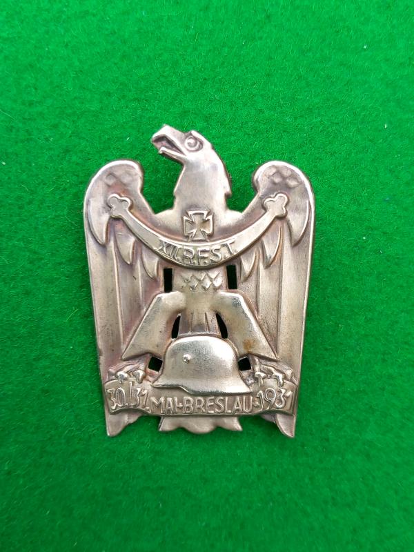 THIRD REICH RALLY ` TINNIE ` BADGE