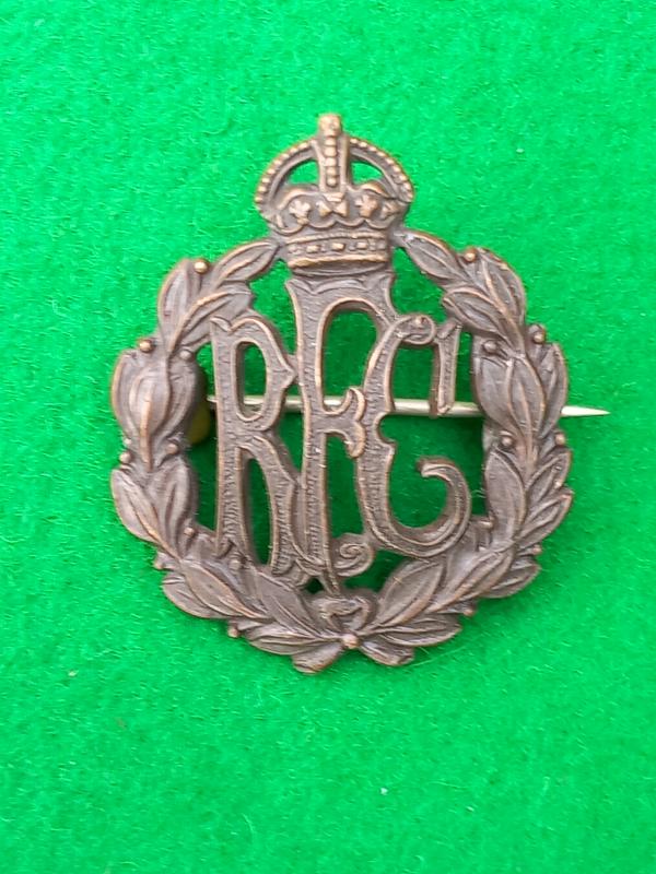 ROYAL FLYING CORPS OFFICE BRONZE COLLAR  / SWEET HEART BADGE