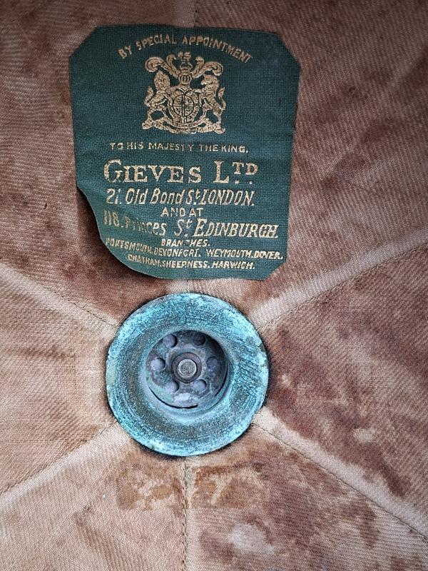 ROYAL NAVY OVERSEAS SERVICE HELMET & TIN